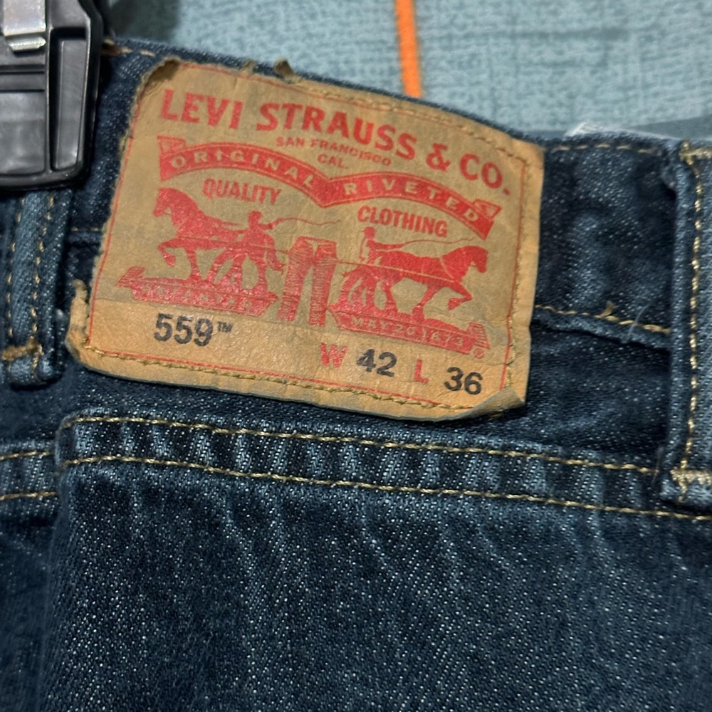 Men’s Levi jeans